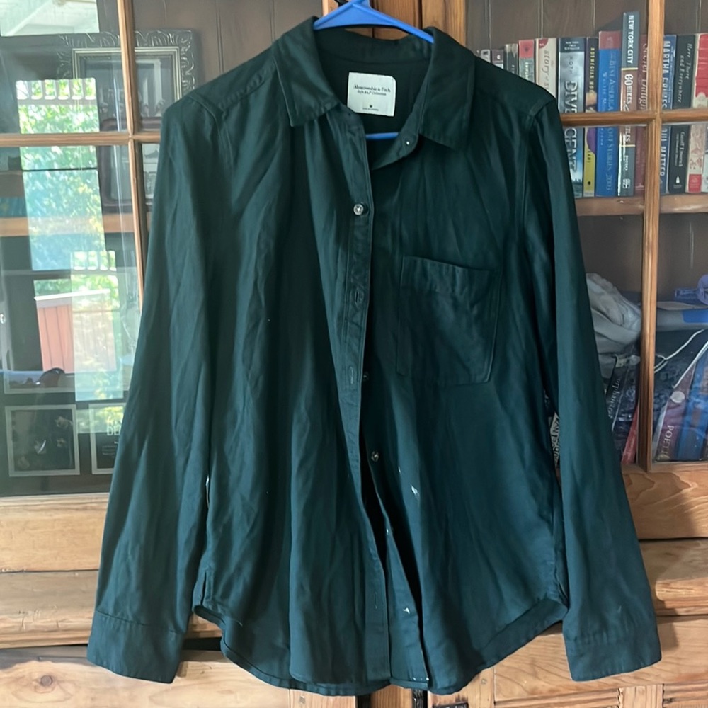 Dark forest green women’s Abercrombie button down medium